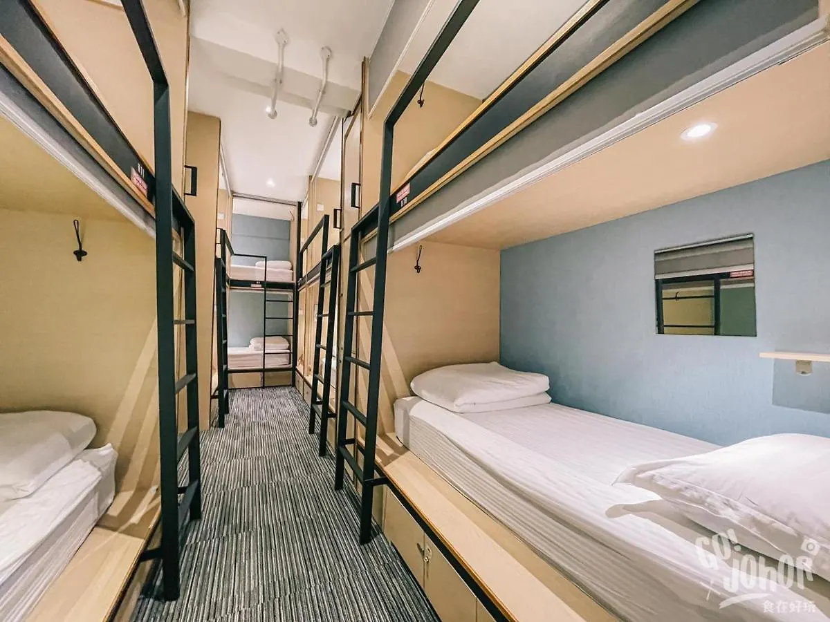 Hostel Attrus Bed & Breakfast Johor Bahru