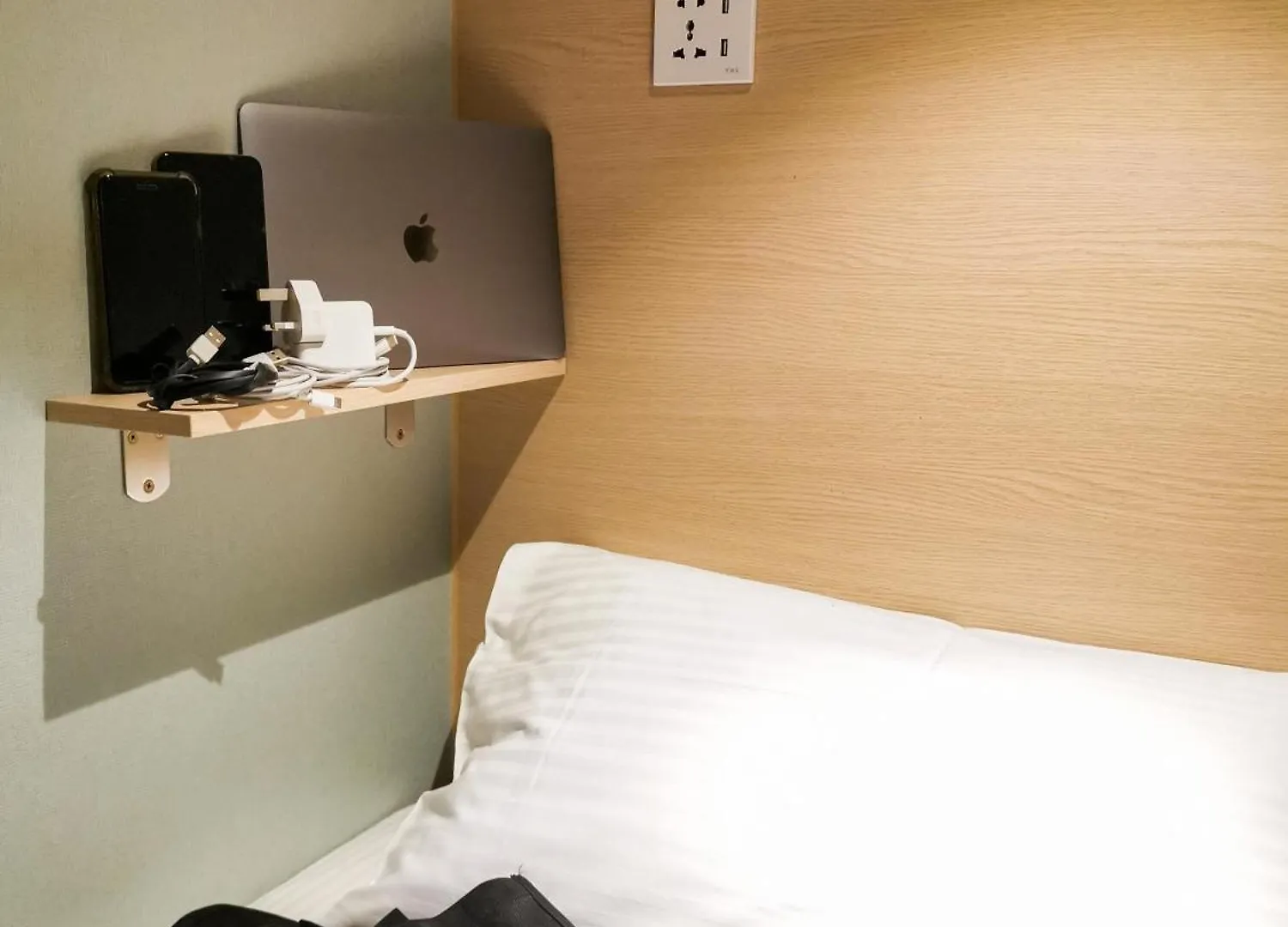 Hostel Attrus Bed & Breakfast Johor Bahru Malaysia