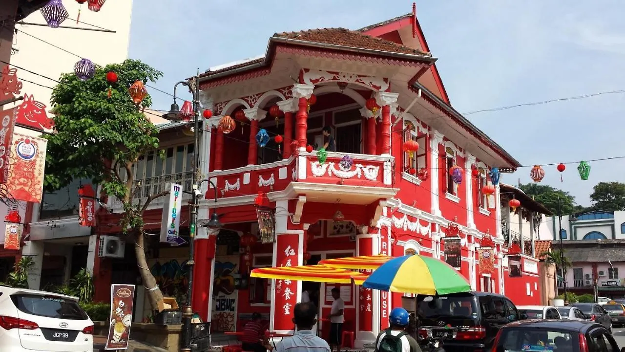 Attrus Bed & Breakfast Johor Bahru Hostel